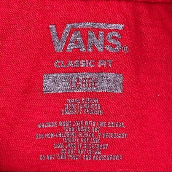 Vans “Off the “Wall” Red Holiday Limited Edition T-Shirt. Size Large. EUC! - Picture 6 of 6